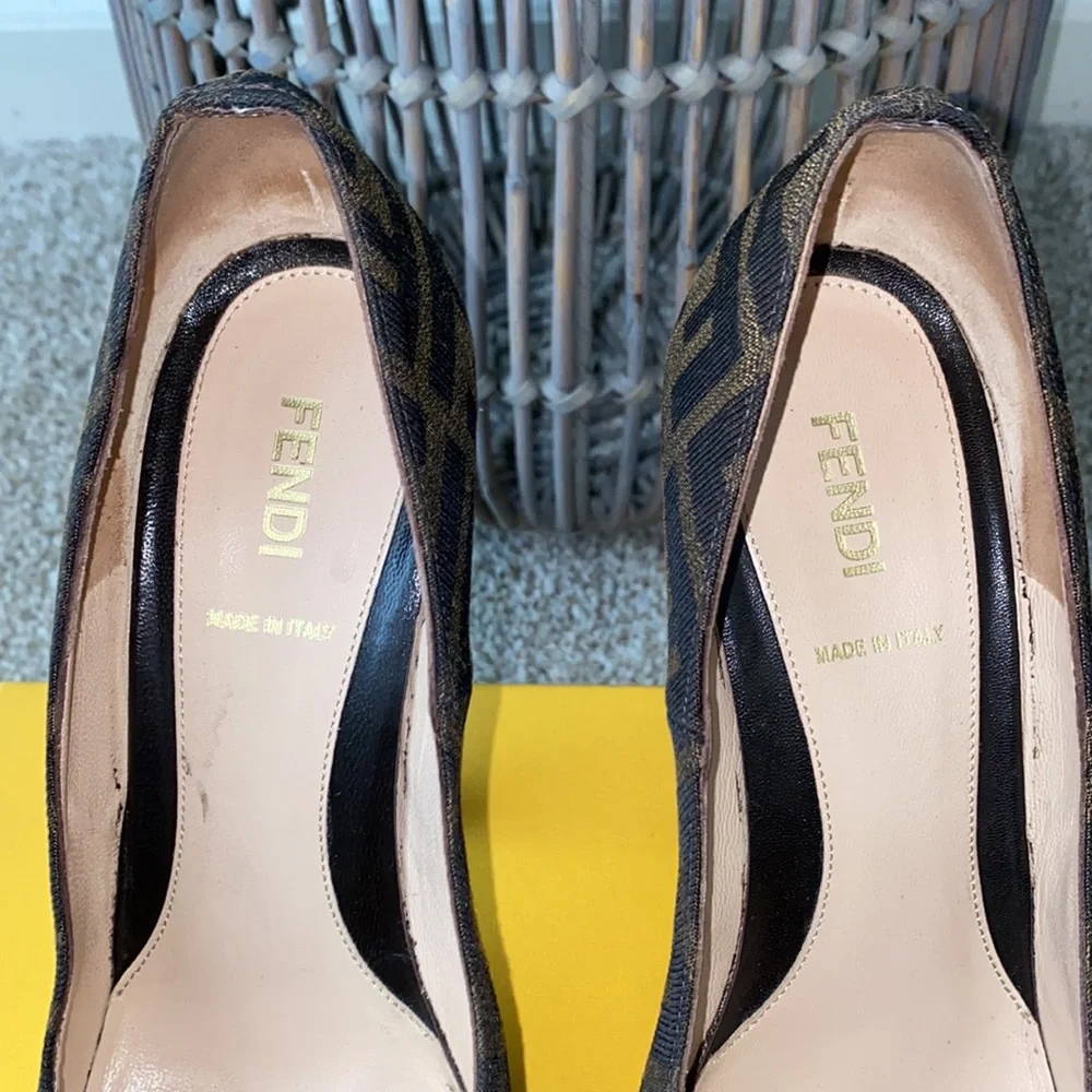 Fendi Pumps - Picture 3 of 14